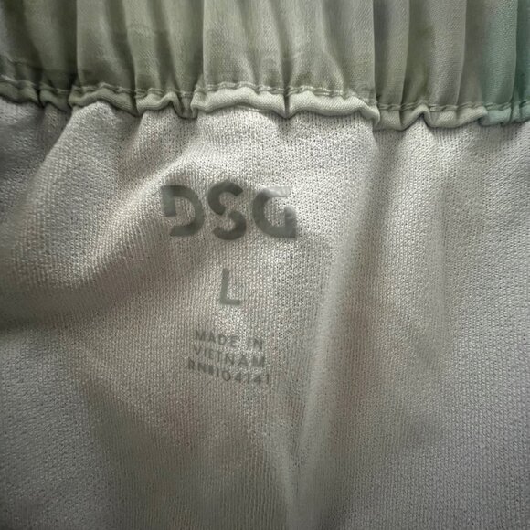 DSG High-Rise‎ Stride Shorts,  Large, Light Blue Patter - Picture 5 of 9